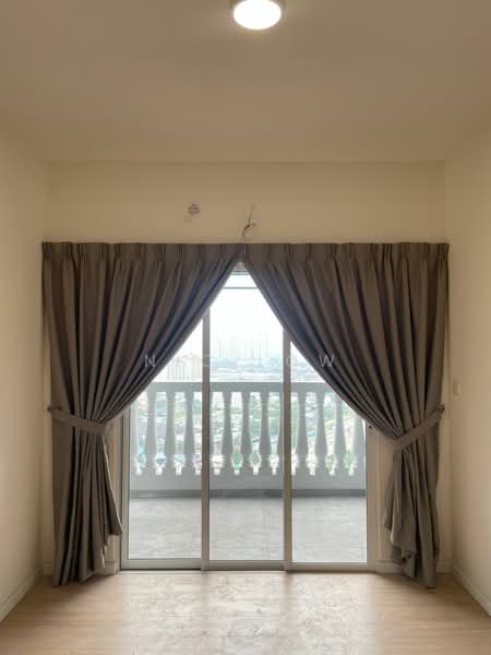 Servis Apartment untuk Disewa di Tuan 2egacy - Nic Low - Balcony - PropertyGuru.com.my