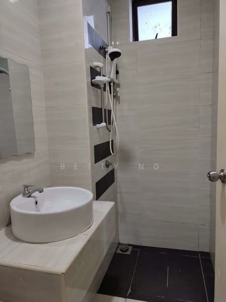 Service Residence for Sale at D'Summit Residences - Betty Ng - PropertyGuru.com.my