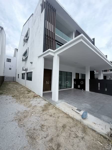 Rumah Teres 3 Tingkat untuk Disewa di Selayang (Selangor) - Sean Yong - Exterior - PropertyGuru.com.my