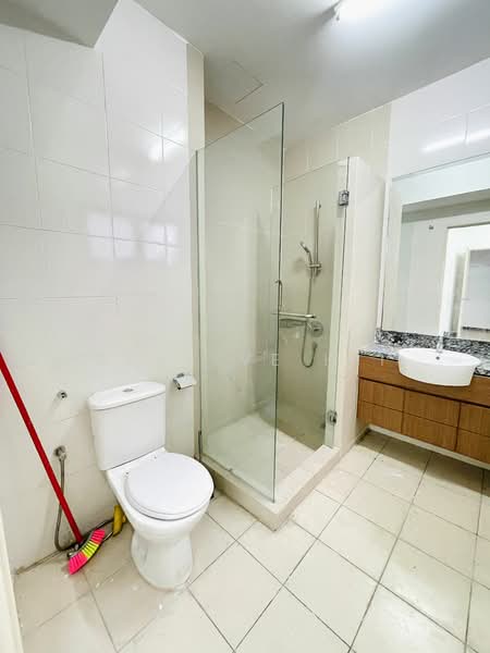 3-storey Terraced House for Sale in Taman Tasik Damai (Sungai Besi) - Geneive Hii - PropertyGuru.com.my