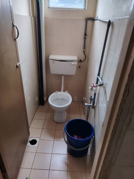 Shop / Office for Rent in Ampang Jaya (Ampang) - Kevin Chen - Bathroom - PropertyGuru.com.my