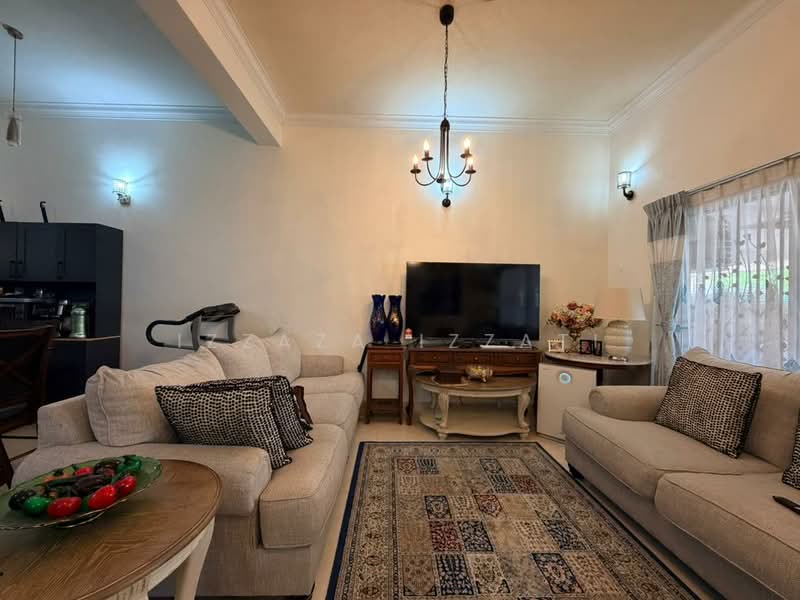 2-storey Terraced House for Sale in Bukit Jelutong (Shah Alam) - Izzaza Izzati - Living Room - PropertyGuru.com.my