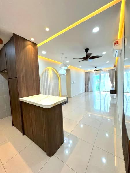 Kondominium untuk Disewa di Residensi Dutamas Dahlia - Kew . - Living Room - PropertyGuru.com.my
