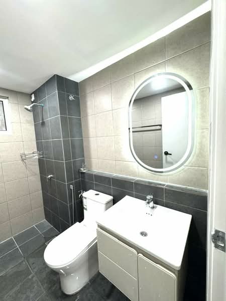 Kondominium untuk Disewa di Residensi Dutamas Dahlia - Kew . - Bathroom - PropertyGuru.com.my