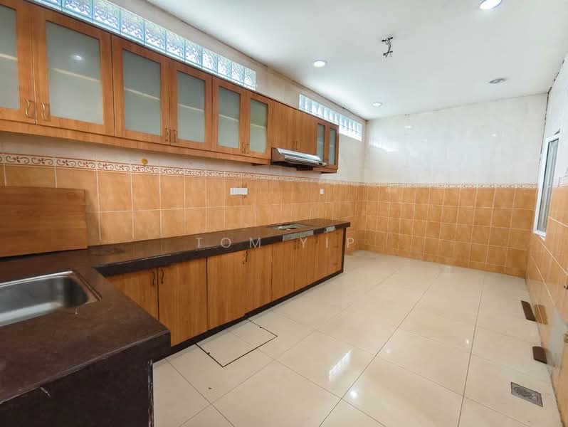 Rumah Berkembar untuk Dijual di Petaling Jaya (Selangor) - Tom Yip - Kitchen - PropertyGuru.com.my
