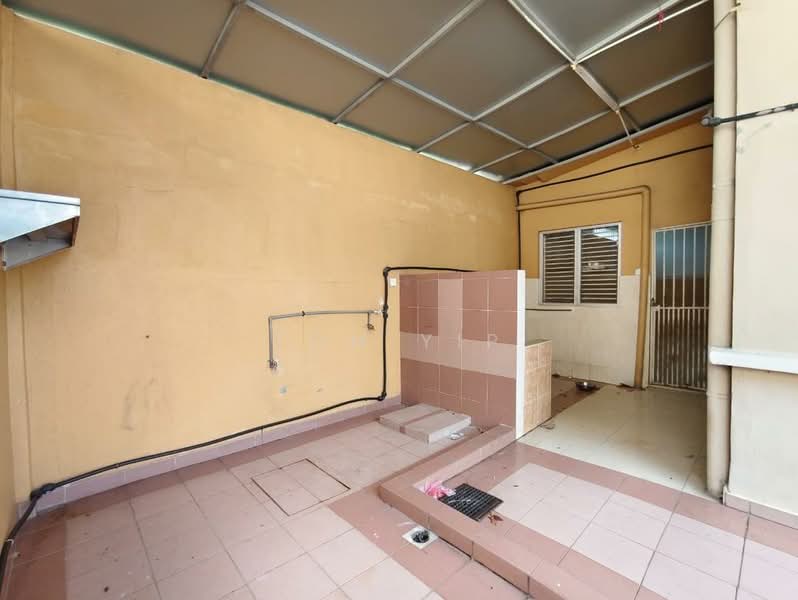 Rumah Berkembar untuk Dijual di Petaling Jaya (Selangor) - Tom Yip - Exterior - PropertyGuru.com.my