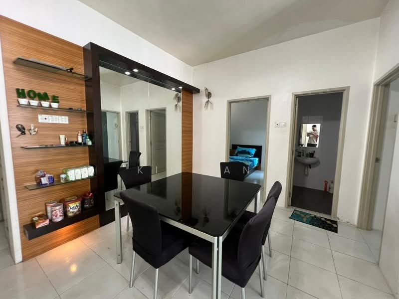 Condominium for Rent at Bayswater Resort Condominium - Kim Tan - Dining Room - PropertyGuru.com.my