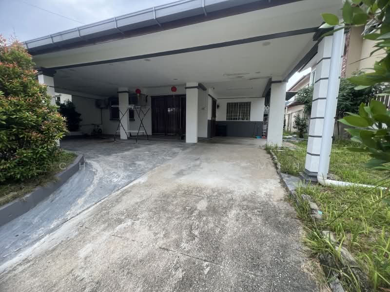Semi-Detached House for Sale in Seremban (Negeri Sembilan) - Chong Ming Ming - Exterior - PropertyGuru.com.my