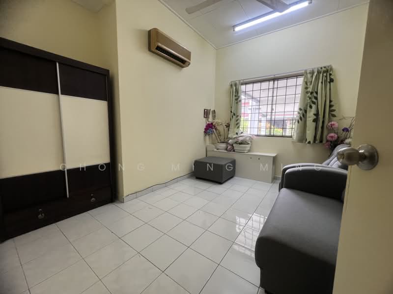 Semi-Detached House for Sale in Seremban (Negeri Sembilan) - Chong Ming Ming - Living Room - PropertyGuru.com.my