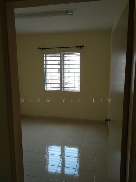 Apartment for Sale at Laguna Biru - Seng Yee Lim - Bedroom - PropertyGuru.com.my