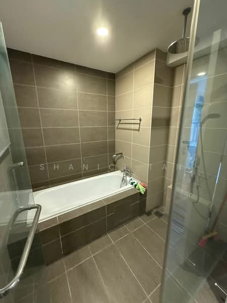 Condominium for Sale at Iskandar Residences - Shanice Tan - Bathroom - PropertyGuru.com.my