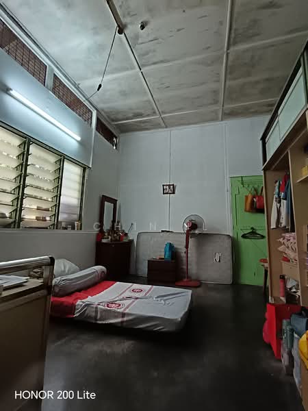 1-storey Terraced House for Sale in Bandar Baru Selayang Fasa 2a (Selayang) - Chin JL - Bedroom - PropertyGuru.com.my