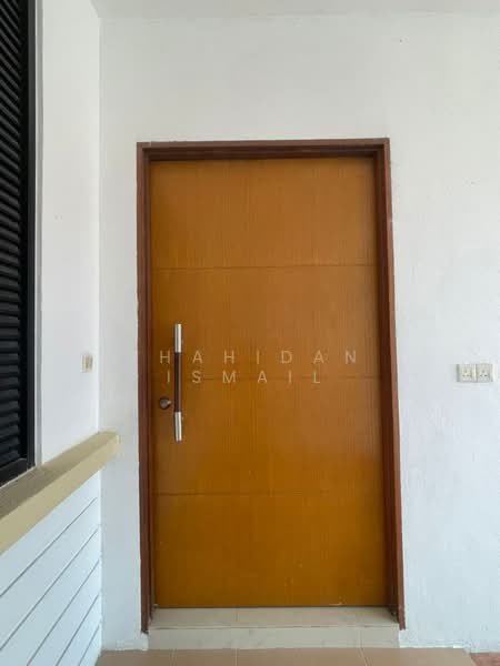 2-storey Terraced House for Sale in Bandar Enstek (Negeri Sembilan) - Shahidan Ismail - Exterior - PropertyGuru.com.my