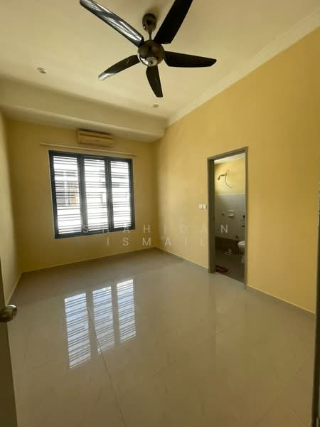 2-storey Terraced House for Sale in Bandar Enstek (Negeri Sembilan) - Shahidan Ismail - Interior - PropertyGuru.com.my