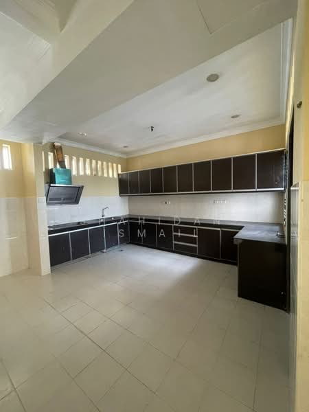 2-storey Terraced House for Sale in Bandar Enstek (Negeri Sembilan) - Shahidan Ismail - Kitchen - PropertyGuru.com.my