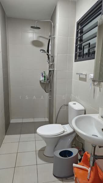 Service Residence for Rent at Kiara Plaza - Isaac Sim - Bathroom - PropertyGuru.com.my