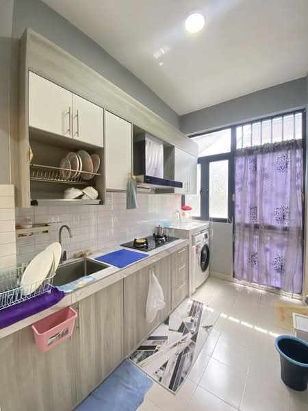 Townhouse for Sale in Bangi (Selangor) - Muna Zawani Muhamad - Kitchen - PropertyGuru.com.my