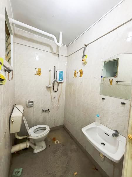 Flat for Rent at Taman Seri Air Itam - Jerry Tan - Bathroom - PropertyGuru.com.my