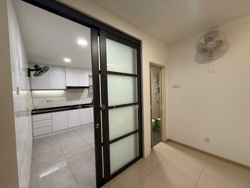 Service Residence for Rent at Vista Alam - Abby Woo - Kitchen - PropertyGuru.com.my