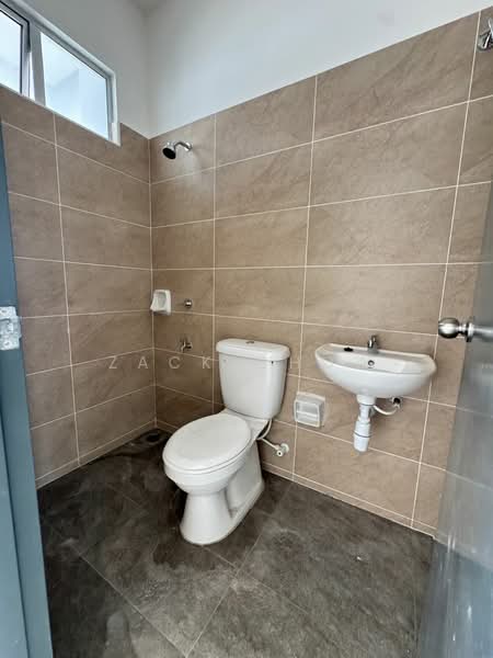 Rumah Teres 2 Tingkat untuk Dijual di Taman Dato Onn (Johor Bahru) - Zack Chow - Bathroom - PropertyGuru.com.my