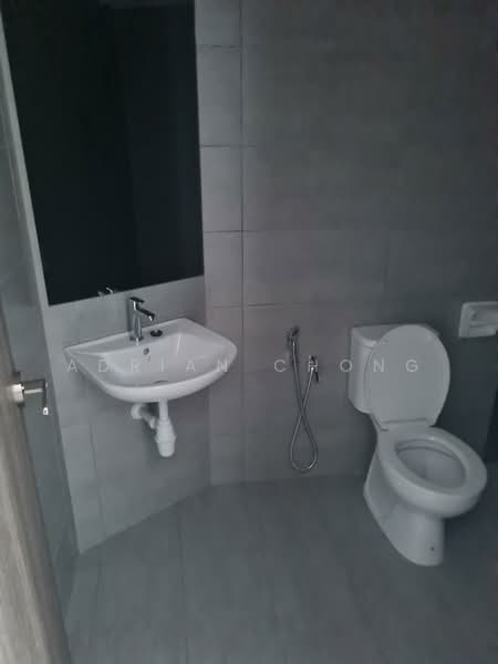 Service Residence for Sale at The New Duo @ Edumetro - Adrian Chong - Bathroom - PropertyGuru.com.my