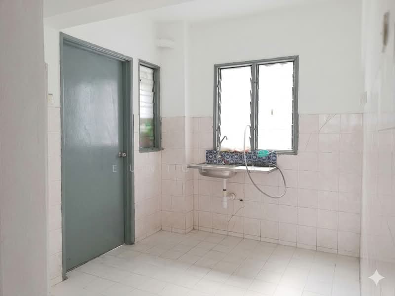 Apartment for Sale at Astana Mutiara - Eunice Lai - Kitchen - PropertyGuru.com.my