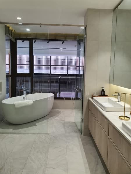 Service Residence for Sale at Jendela Residences - Solha Binti Mohd Yusoff - master bedroom toilet - PropertyGuru.com.my