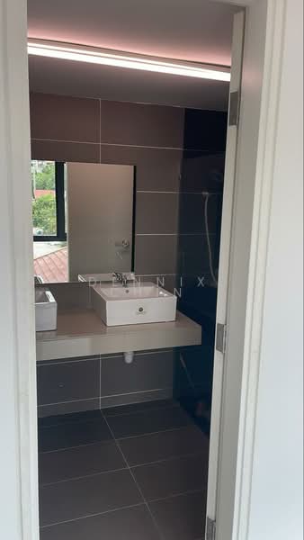 Rumah Bandar untuk Disewa di Villa Domus (Batu Caves) - Dennix Chin - Bathroom - PropertyGuru.com.my