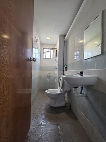 Apartment for Sale at Danga View Apartment - Chen Shieh Yu - Bathroom - PropertyGuru.com.my