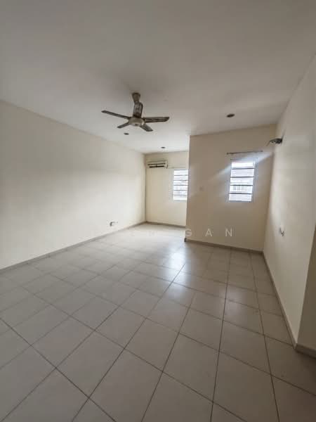 2-storey Terraced House for Sale in Bandar Seri Botani (Simpang Pulai) - Peter Gan - Living Room - PropertyGuru.com.my