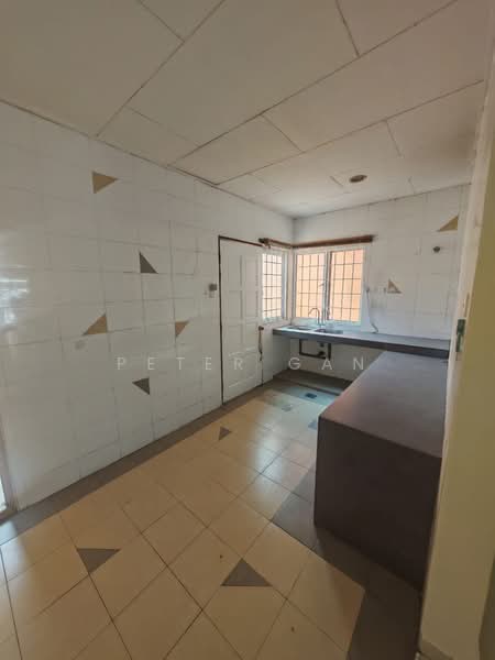 2-storey Terraced House for Sale in Bandar Seri Botani (Simpang Pulai) - Peter Gan - Kitchen - PropertyGuru.com.my