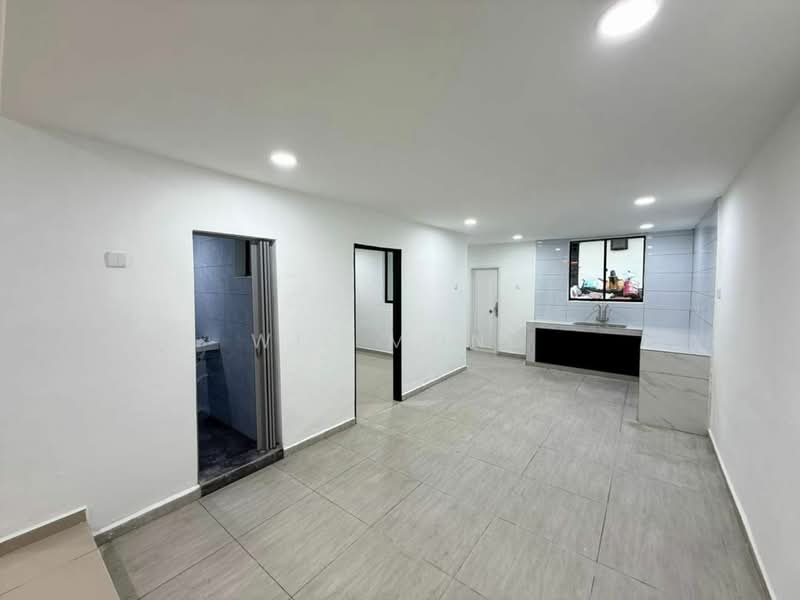 Rumah Teres 2 Tingkat untuk Dijual di Taman Senai Baru (Senai) - Wil Mong - Kitchen - PropertyGuru.com.my