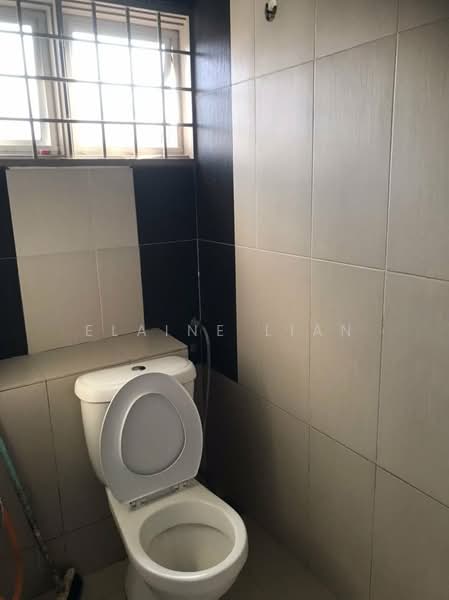 Rumah Teres 2 Tingkat untuk Disewa di Usj 13 (Subang Jaya) - Elaine Lian - Bathroom - PropertyGuru.com.my