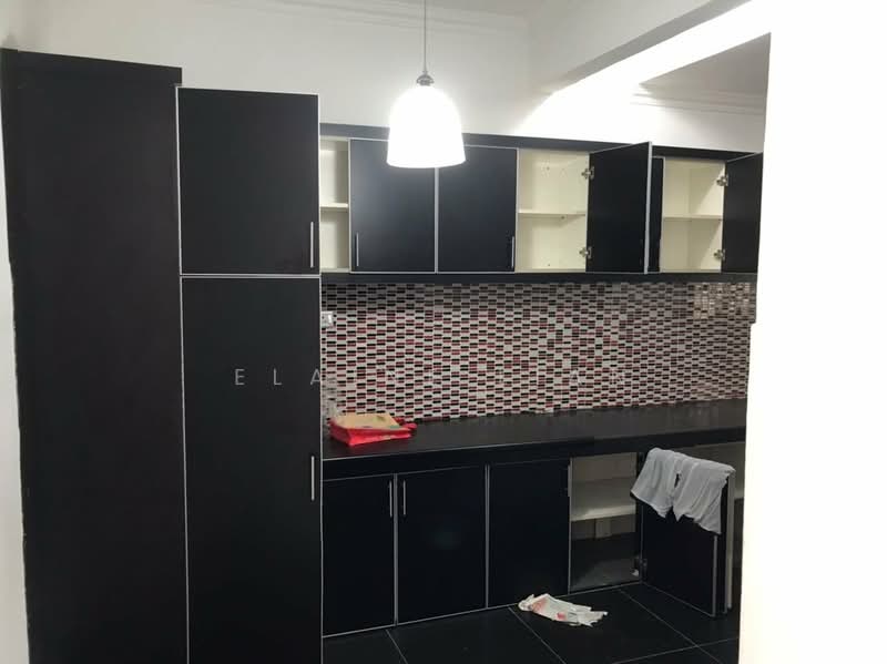 Rumah Teres 2 Tingkat untuk Disewa di Usj 13 (Subang Jaya) - Elaine Lian - Kitchen - PropertyGuru.com.my