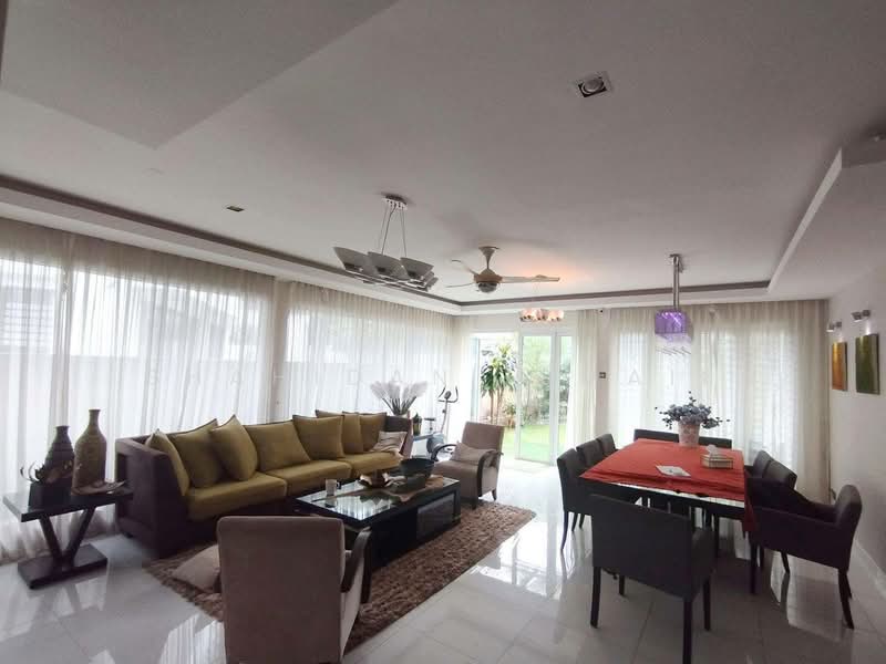 Rumah Berkembar untuk Dijual di Taman Melawati (Ulu Kelang) - Shahidan Ismail - Living Room - PropertyGuru.com.my