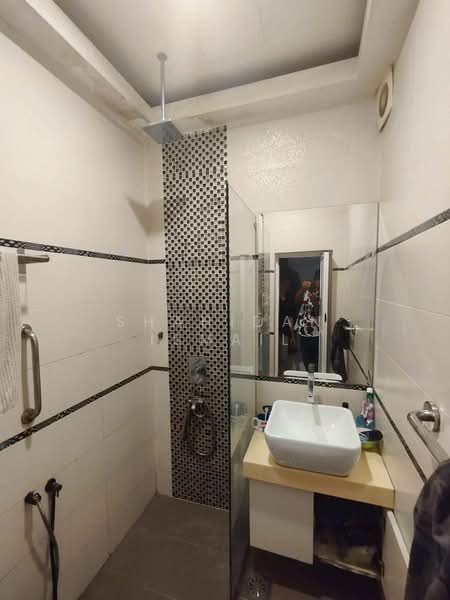 Rumah Berkembar untuk Dijual di Taman Melawati (Ulu Kelang) - Shahidan Ismail - Bathroom - PropertyGuru.com.my