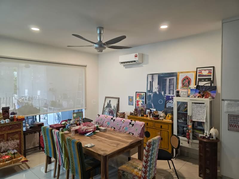 Rumah Berkembar untuk Dijual di Lepironia Gardens (Cyberjaya) - Marcus Choo - Dining Room - PropertyGuru.com.my