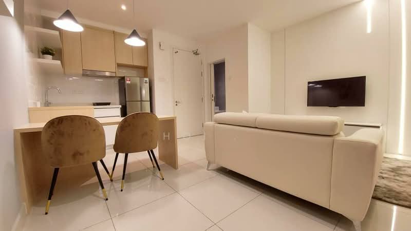 Servis Apartment untuk Dijual di Arte Mont Kiara - Hoi . - Living Room - PropertyGuru.com.my