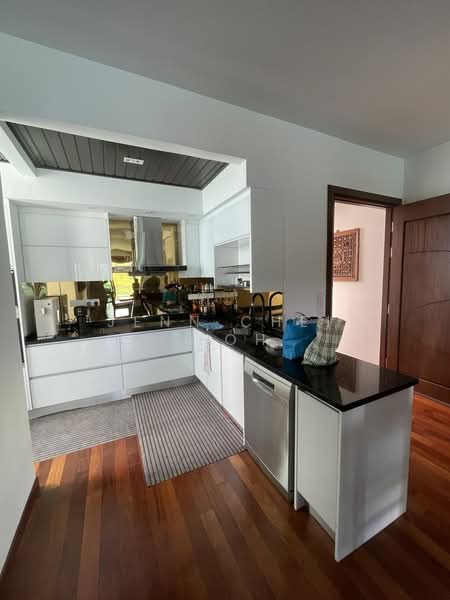 Kondominium untuk Dijual di Queens Residences Q1 @ Queens Waterfront - Jenn Chei Teoh - Kitchen - PropertyGuru.com.my