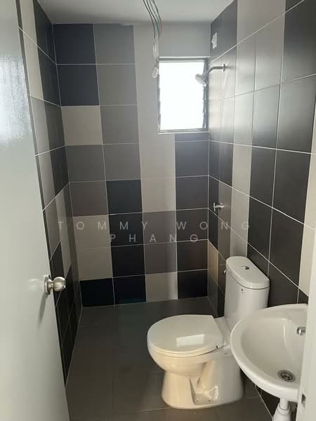 Service Residence for Rent at Residensi Mutiara Emas Kajang - Tommy Wong Phang - Bathroom - PropertyGuru.com.my