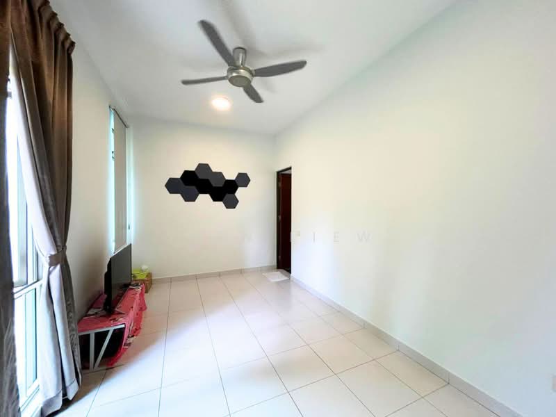 Rumah Kluster untuk Dijual di Taman Sutera Utama (Skudai) - Eden Liew - Living Room - PropertyGuru.com.my