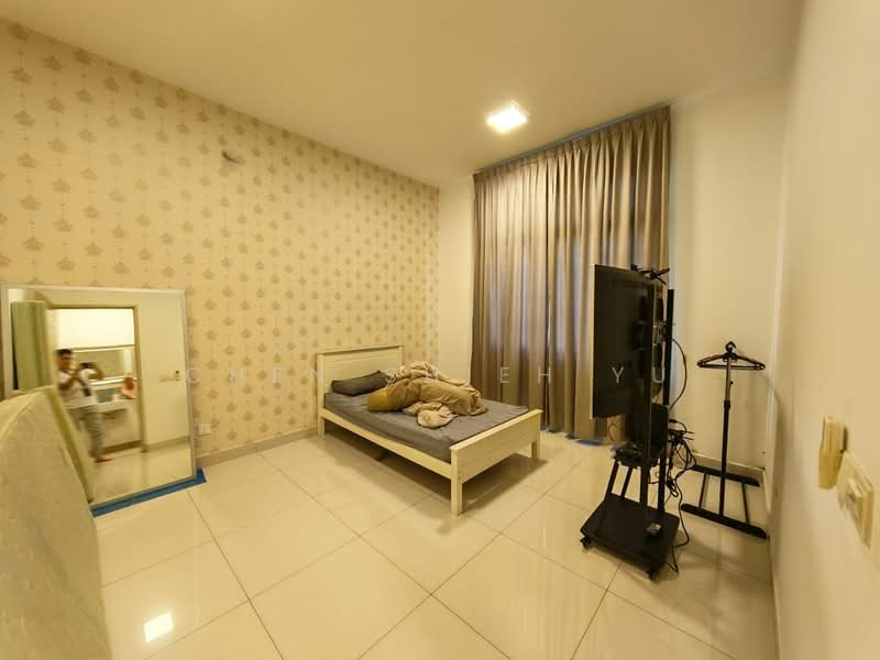 Rumah Berkembar untuk Dijual di Taman Sutera Utama (Skudai) - Chen Shieh Yu - Bedroom - PropertyGuru.com.my