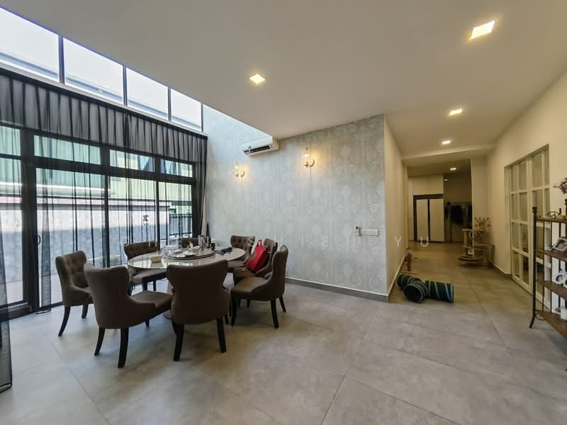 Rumah Berkembar untuk Dijual di Taman Sutera Utama (Skudai) - Chen Shieh Yu - Dining Room - PropertyGuru.com.my