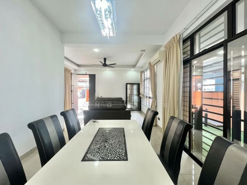 Rumah Kluster untuk Dijual di Taman Setia Indah (Tebrau) - Jong Chen - Dining Room - PropertyGuru.com.my