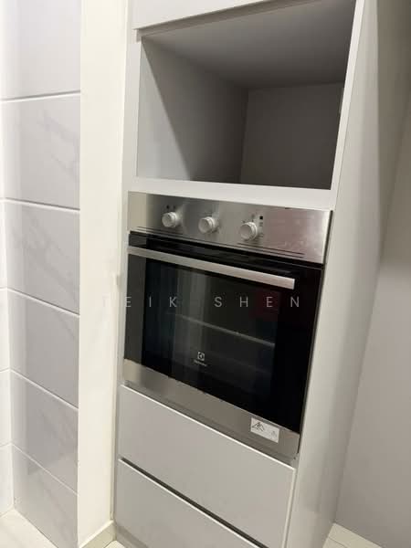 Servis Apartment untuk Disewa di Country Garden Central Park - Teik Shen - Kitchen - PropertyGuru.com.my