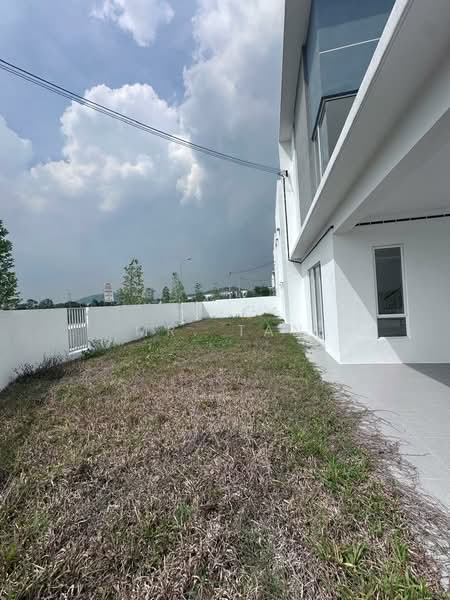 Rumah Teres 2 Tingkat untuk Disewa di Bandar Sri Sendayan (Negeri Sembilan) - Mr. Tan - Exterior - PropertyGuru.com.my