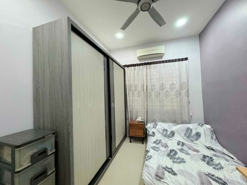 Rumah Berkembar untuk Dijual di Bandar Nusaputra (Puchong) - Evan Goh - Bedroom - PropertyGuru.com.my