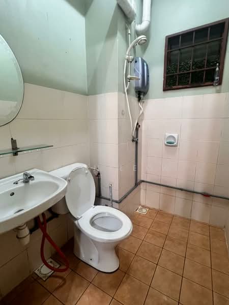Apartment for Rent at Vista Impiana - Rain Leow - Bathroom - PropertyGuru.com.my