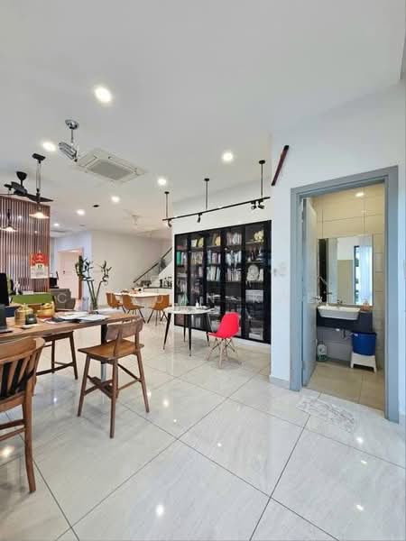 Semi-Detached House for Sale in Taman Molek (Johor Bahru) - Caixuan Kwee - PropertyGuru.com.my