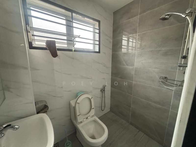 2-storey Terraced House for Rent in Taman Teratai (Kulai) - Poey Loh - Bathroom - PropertyGuru.com.my